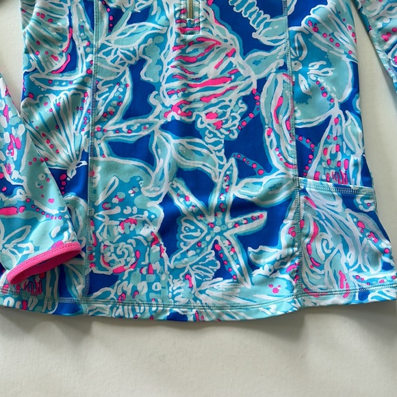 Lilly Pulitzer Luxletic UPF 50+ Sydney Sunguard Shirt in Bay Blue Into the Deep - Picture 5 of 7